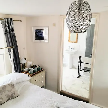 The Darlington Hotel Camelford